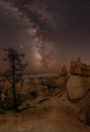 Milky-Way-over-Bryce