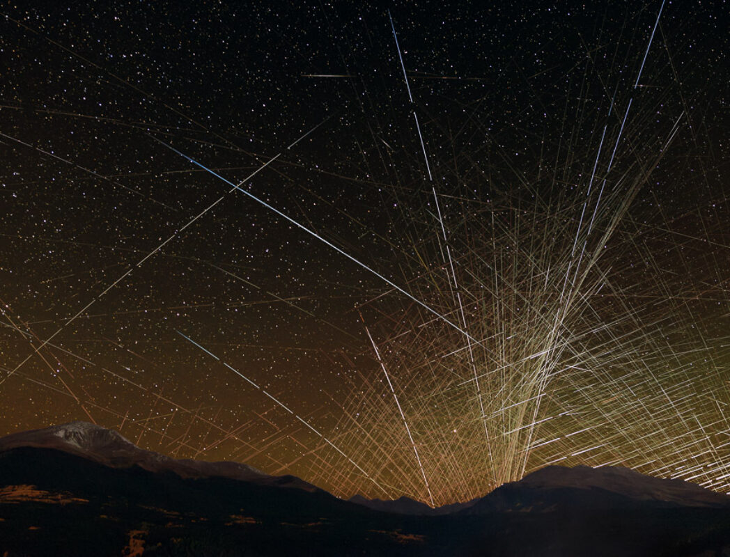 9/25/24: Starlink Satellite Constellation Flaring over Mt. Massive, CO